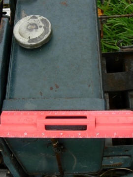 Tank mit Einfülldeckel für B6000 - Nicht Neu