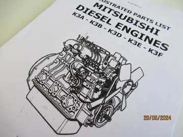 Explosionszeichnung und Teileliste Mitsubishi K3 - Iseki : TU, TU120, TU125, TU127, TU130, TU135, TU137, TU140, TU145, TU147, TU150, TU155, TU157, TU160, TU165, TU167, TU170, TU175, TU177, TU1400, TU1500, TU PP, TX, TX1410, TX1510, TX2140, TX2160
Mitsubishi : K3A, K3B, K3D, K3E, K3F
